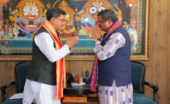 Tripura CM Dr. Manik Saha meets Union Education Minister Dharmendra Pradhan in New Delhi.